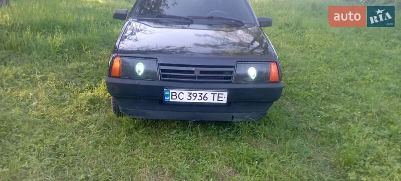 Хэтчбек ВАЗ / Lada 2109 1997 в Золочеве фото 2 Хэтчбек ВАЗ / Lada 2109 1997 в Золочеве