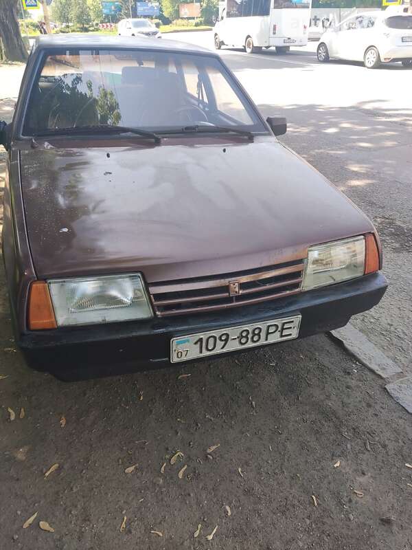 Хэтчбек ВАЗ / Lada 2109 1995 в Ужгороде