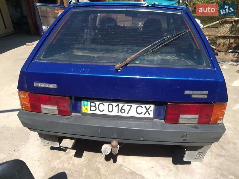 Хэтчбек ВАЗ / Lada 2109 2001 в Львове