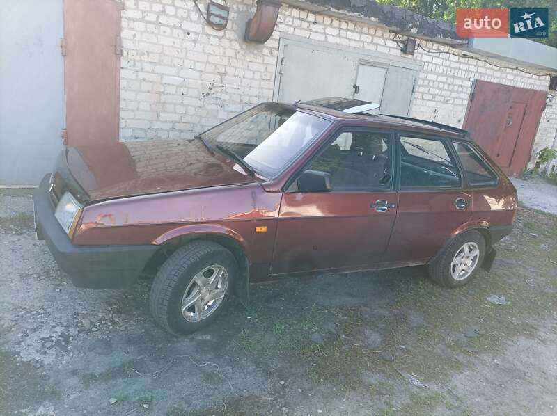 Хэтчбек ВАЗ / Lada 2109 1995 в Первомайске