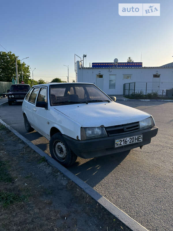 Хетчбек ВАЗ / Lada 2109 1993 в Павлограді