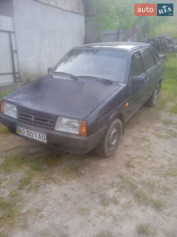 Хэтчбек ВАЗ / Lada 2109 2008 в Ужгороде