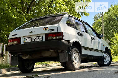 Хэтчбек ВАЗ / Lada 2109 1998 в Вольногорске