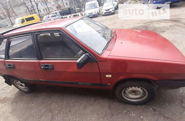 Хетчбек ВАЗ / Lada 2109 1993 в Чернівцях