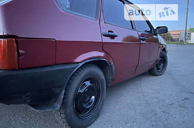 Хэтчбек ВАЗ / Lada 2109 1993 в Миргороде