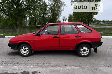 Хэтчбек ВАЗ / Lada 2109 1995 в Шостке