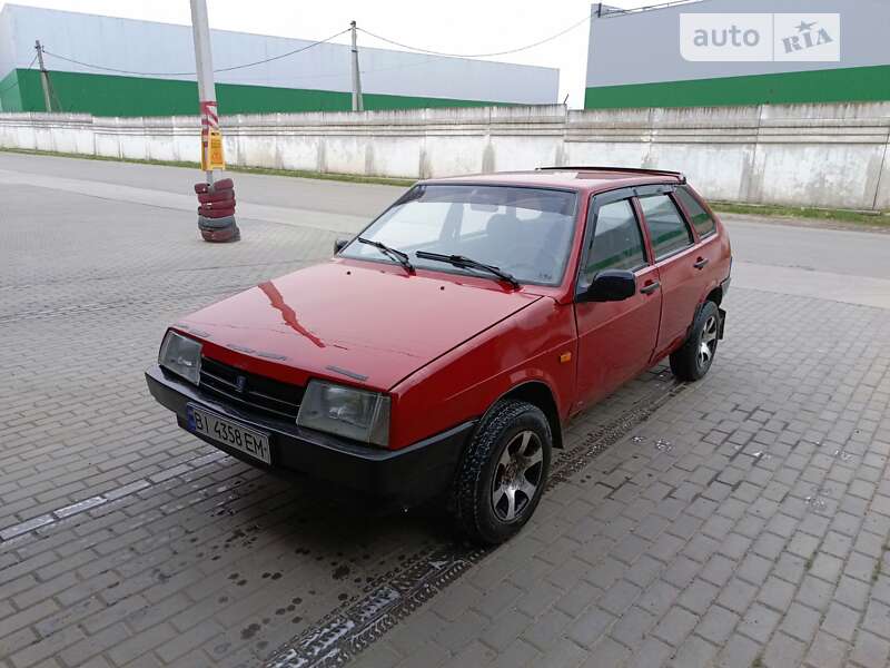 Хэтчбек ВАЗ / Lada 2109 1995 в Магдалиновке