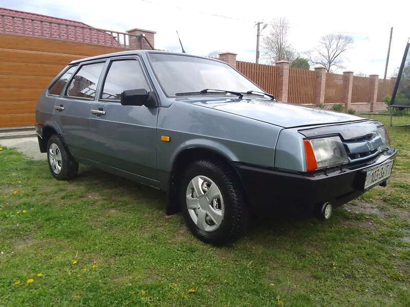 Хэтчбек ВАЗ / Lada 2109 1992 в Борщеве