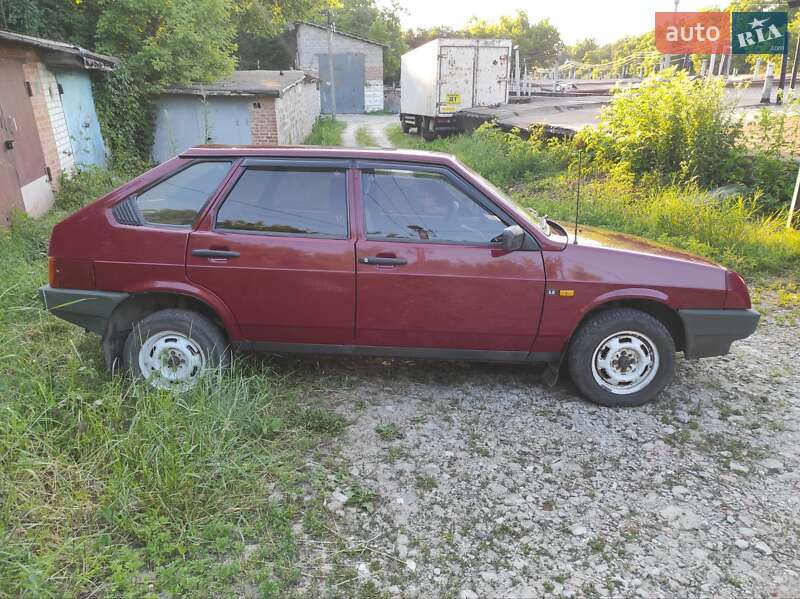 Хетчбек ВАЗ / Lada 2109 1991 в Чугуєві