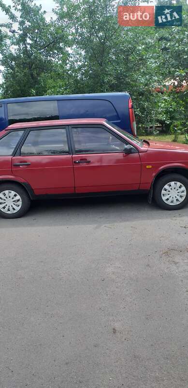 Хэтчбек ВАЗ / Lada 2109 1992 в Каменке фото 5 Хэтчбек ВАЗ / Lada 2109 1992 в Каменке