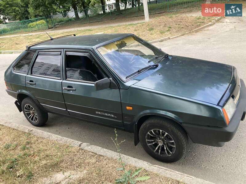 Хетчбек ВАЗ / Lada 2109 2004 в Харкові