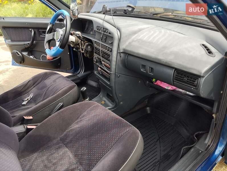 Хэтчбек ВАЗ / Lada 2109 1998 в Татарбунарах