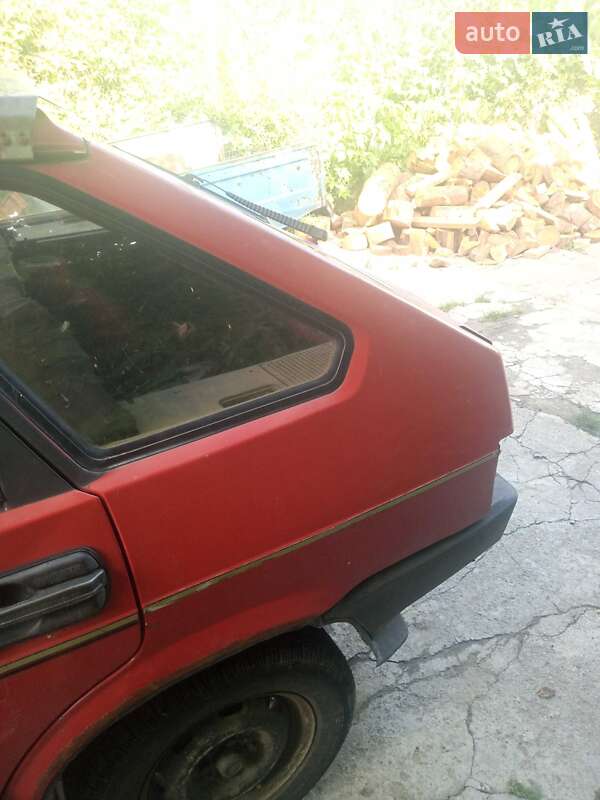 Хэтчбек ВАЗ / Lada 2109 1993 в Запорожье