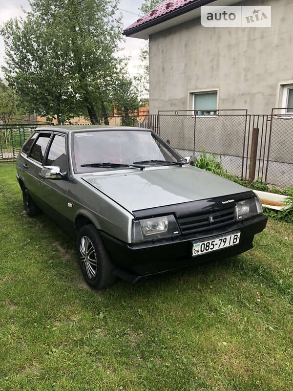 Хетчбек ВАЗ / Lada 2109 1995 в Івано-Франківську