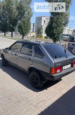 Хэтчбек ВАЗ / Lada 2109 2004 в Днепре