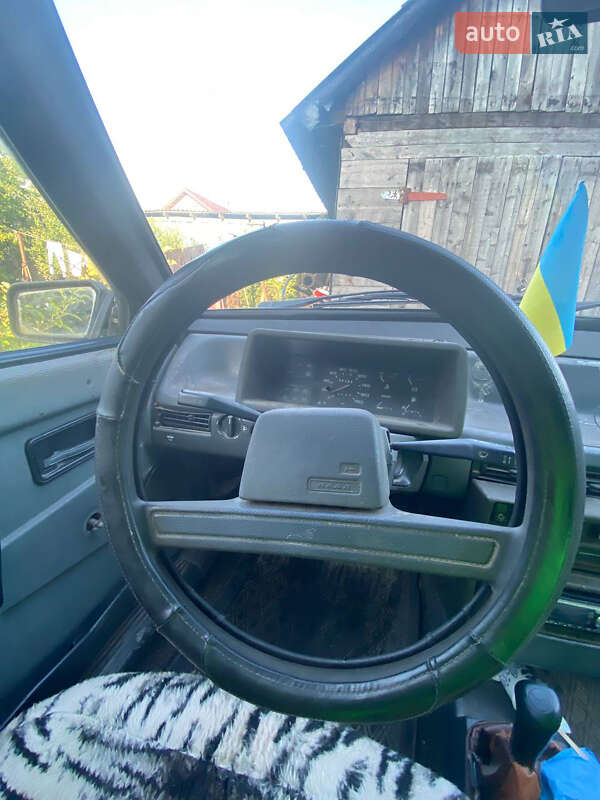 Хэтчбек ВАЗ / Lada 2109 1991 в Киверцах