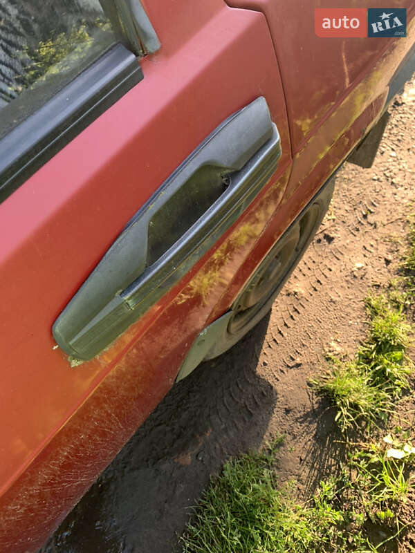 Хэтчбек ВАЗ / Lada 2109 1991 в Киверцах