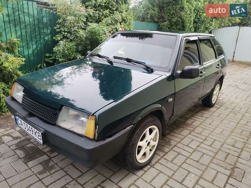 Хетчбек ВАЗ / Lada 2109 2003 в Черкасах