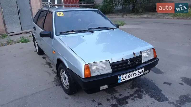 Хетчбек ВАЗ 2109 2003 в 