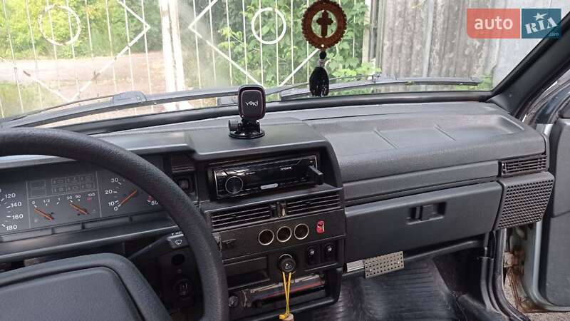 Хэтчбек ВАЗ / Lada 2109 2003 в Харькове