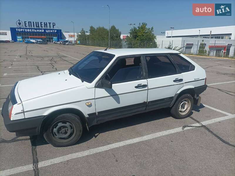 Хетчбек ВАЗ / Lada 2109 1994 в Запоріжжі фото 4 Хетчбек ВАЗ / Lada 2109 1994 в Запоріжжі