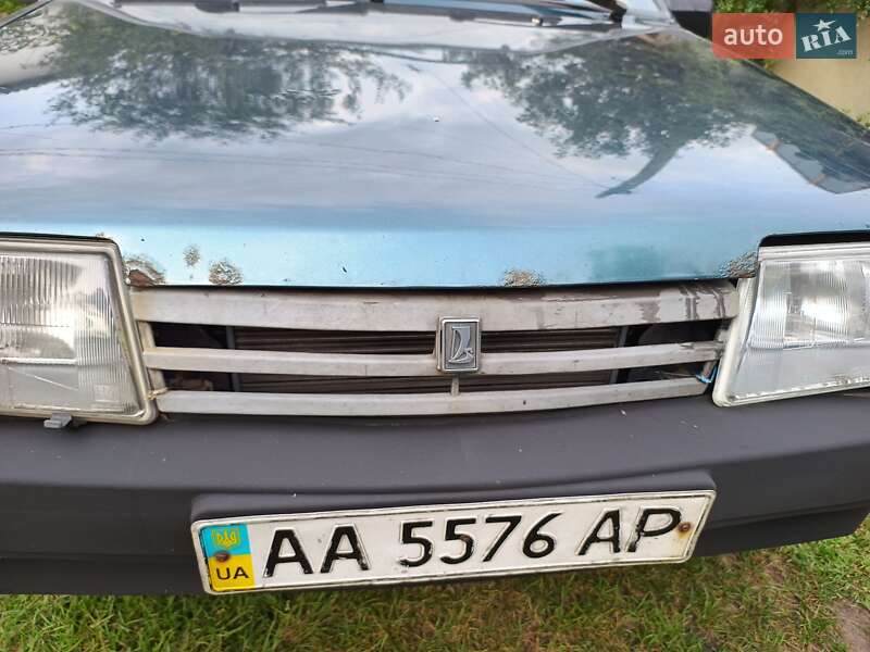 Хэтчбек ВАЗ / Lada 2109 2005 в Киеве