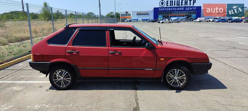Хэтчбек ВАЗ / Lada 2109 1995 в Запорожье