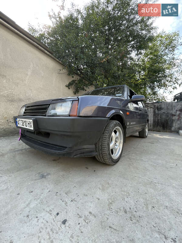 Хэтчбек ВАЗ / Lada 2109 1997 в Ивано-Франковске