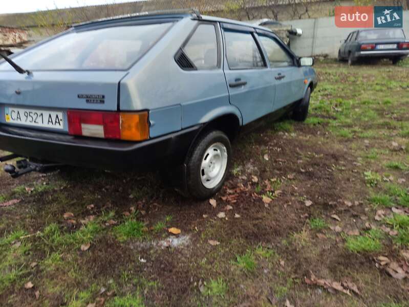 Хетчбек ВАЗ / Lada 2109 1992 в Попільні
