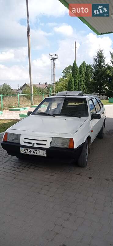 Хэтчбек ВАЗ / Lada 2109 1991 в Гусятине