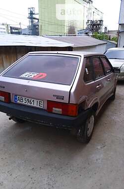 Хэтчбек ВАЗ / Lada 2109 2003 в Виннице