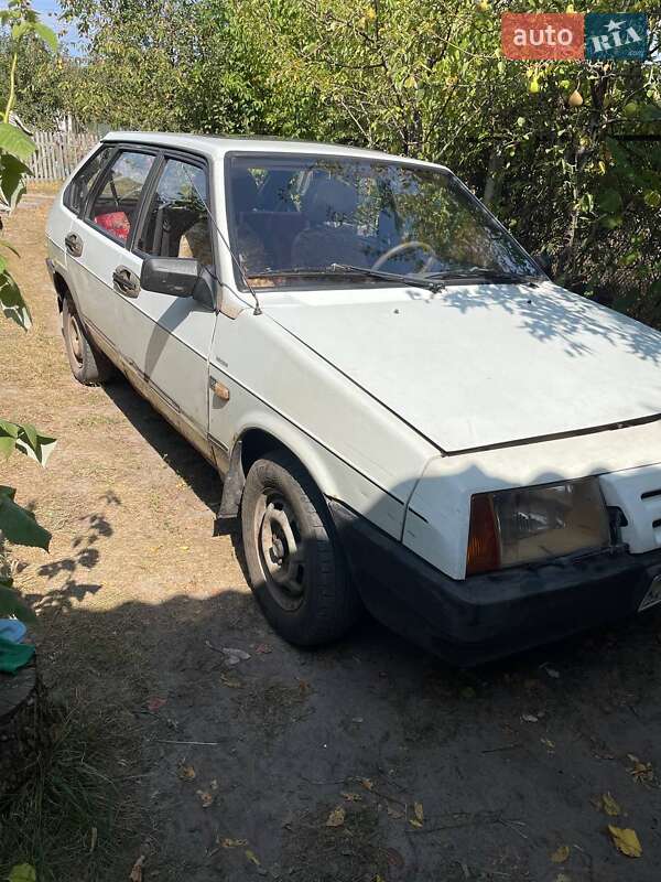 Хетчбек ВАЗ / Lada 2109 1990 в Корюківці