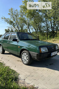 Хэтчбек ВАЗ / Lada 2109 2004 в Чернигове