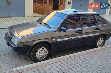 Хэтчбек ВАЗ 2109 1990 в 