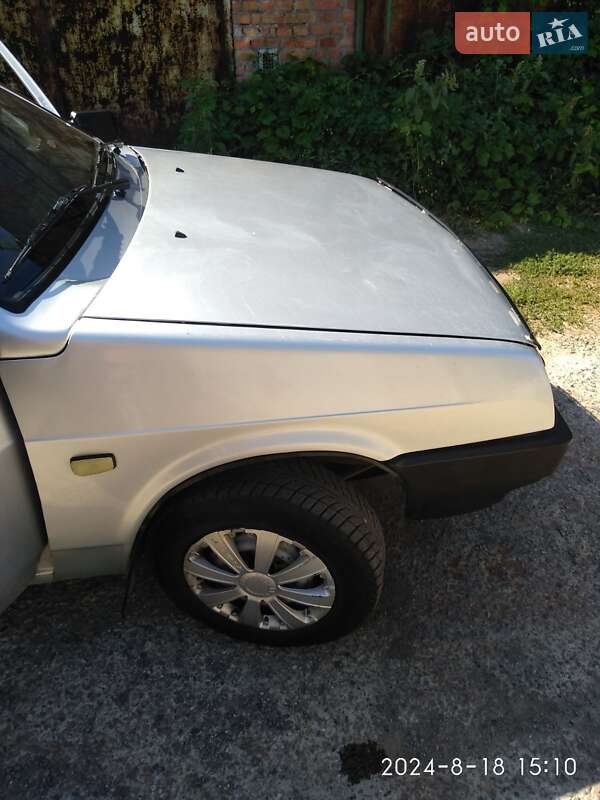 Хетчбек ВАЗ / Lada 2109 1991 в Дніпрі