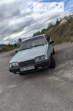 Хэтчбек ВАЗ / Lada 2109 1992 в Сколе