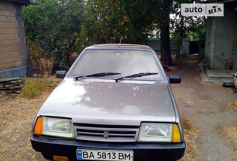 Хетчбек ВАЗ / Lada 2109 1993 в Малій Висці