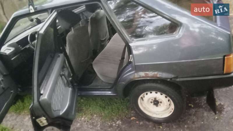 Хэтчбек ВАЗ / Lada 2109 2000 в Новой Басане