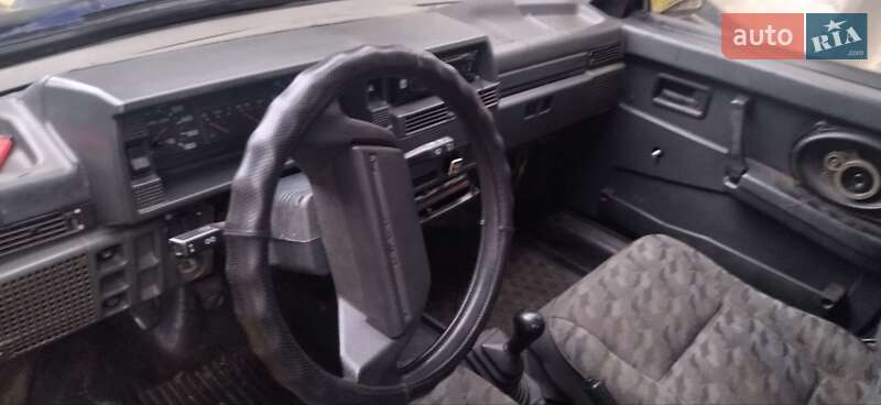 Хэтчбек ВАЗ / Lada 2109 2000 в Киеве