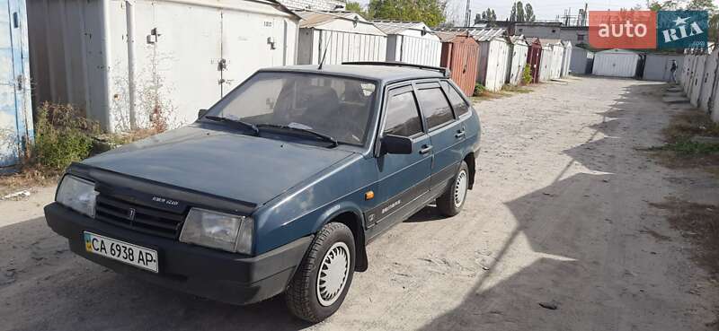 Хэтчбек ВАЗ / Lada 2109 2004 в Каневе фото 2 Хэтчбек ВАЗ / Lada 2109 2004 в Каневе