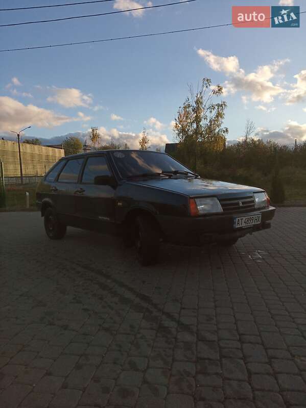 Хэтчбек ВАЗ / Lada 2109 2003 в Надворной фото 2 Хэтчбек ВАЗ / Lada 2109 2003 в Надворной
