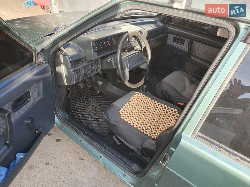 Хэтчбек ВАЗ / Lada 2109 2006 в Львове фото 12 Хэтчбек ВАЗ / Lada 2109 2006 в Львове