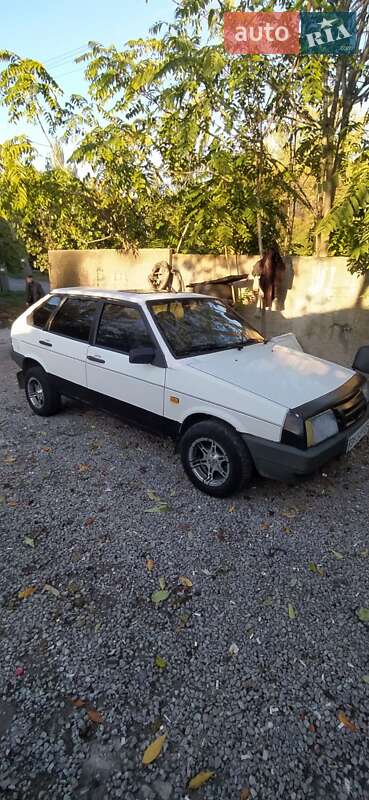 Хэтчбек ВАЗ 2109 1991 в 