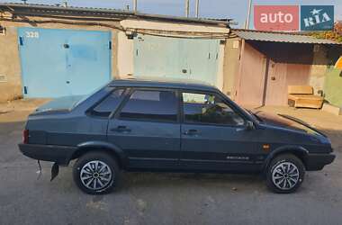 Хэтчбек ВАЗ / Lada 2109 2001 в Николаеве