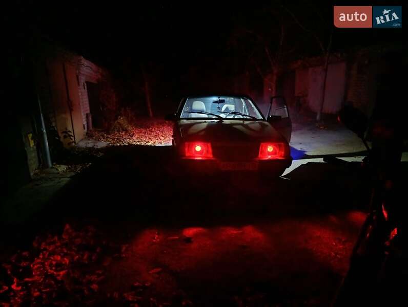 Хэтчбек ВАЗ / Lada 2109 1994 в Запорожье фото 6 Хэтчбек ВАЗ / Lada 2109 1994 в Запорожье
