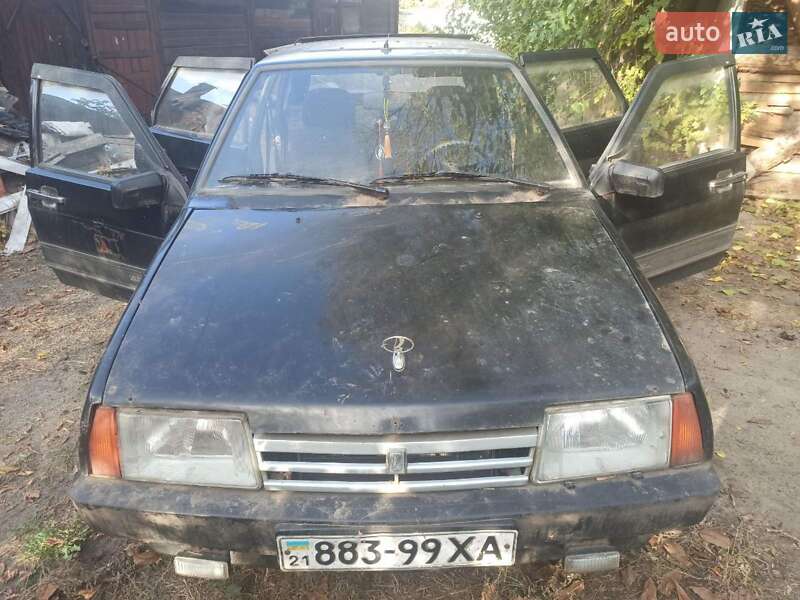 Хэтчбек ВАЗ 2109 1990 в 