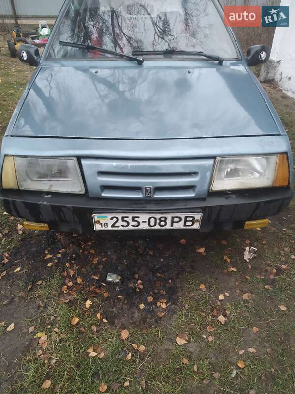 Хэтчбек ВАЗ / Lada 2109 1992 в Вараше