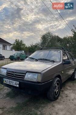 Хэтчбек ВАЗ 2109 1995 в 