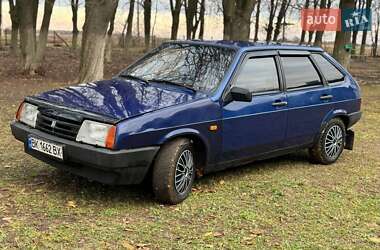 Хэтчбек ВАЗ / Lada 2109 2001 в Ровно