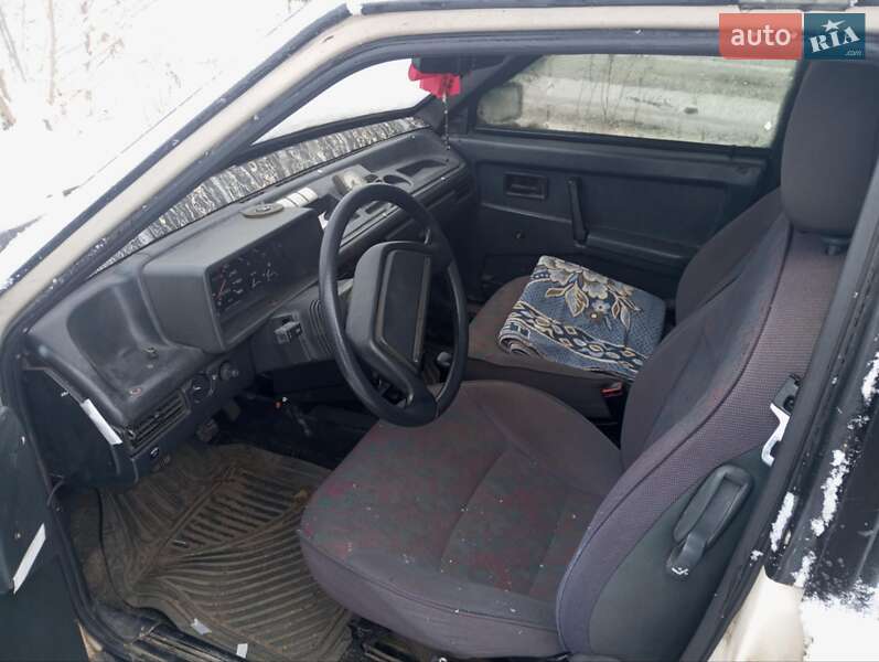 Хэтчбек ВАЗ / Lada 2109 1992 в Борщеве фото 7 Хэтчбек ВАЗ / Lada 2109 1992 в Борщеве